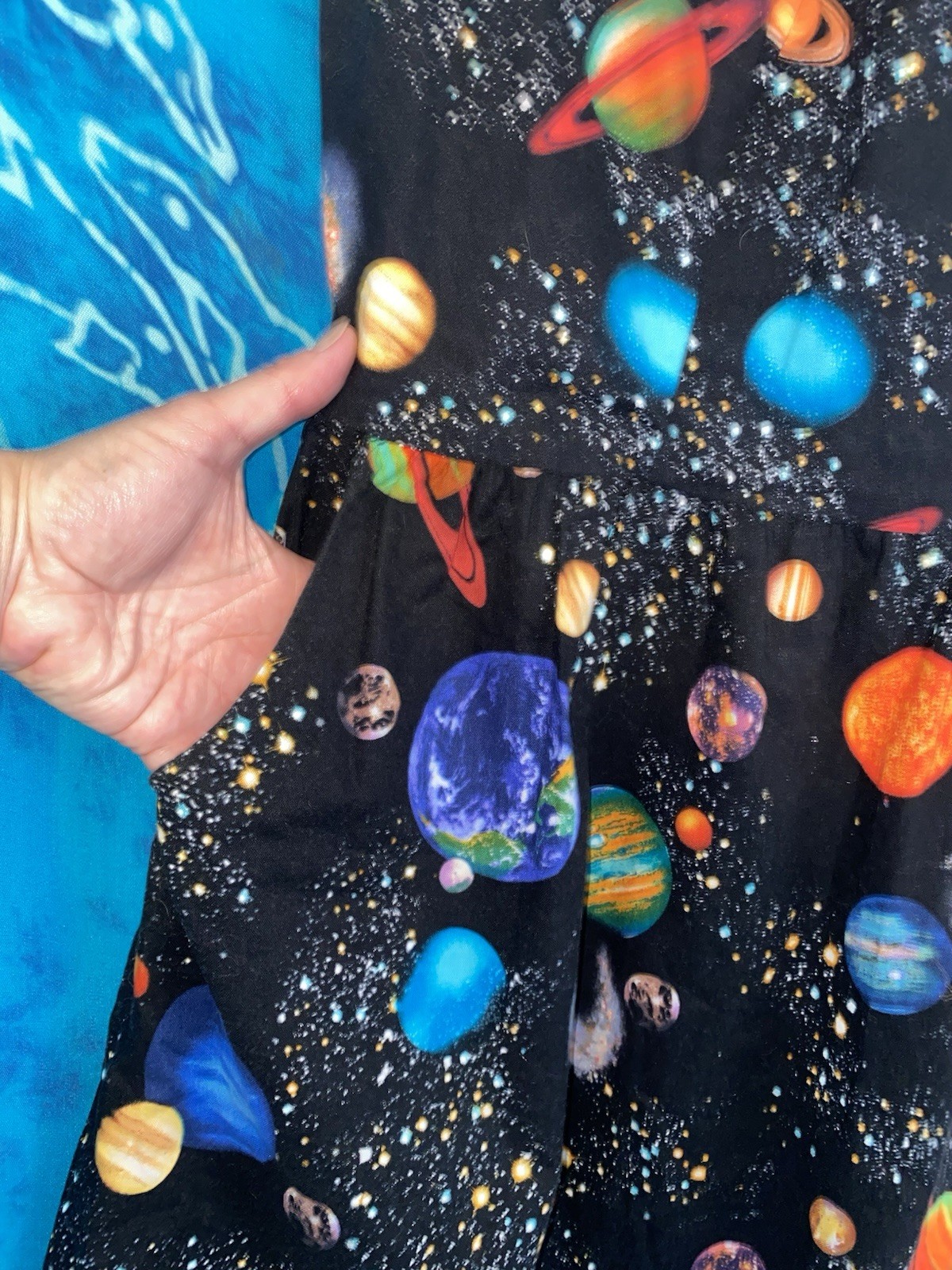 Retrolicious Bright Outer Space Planets Star Blac… - image 3