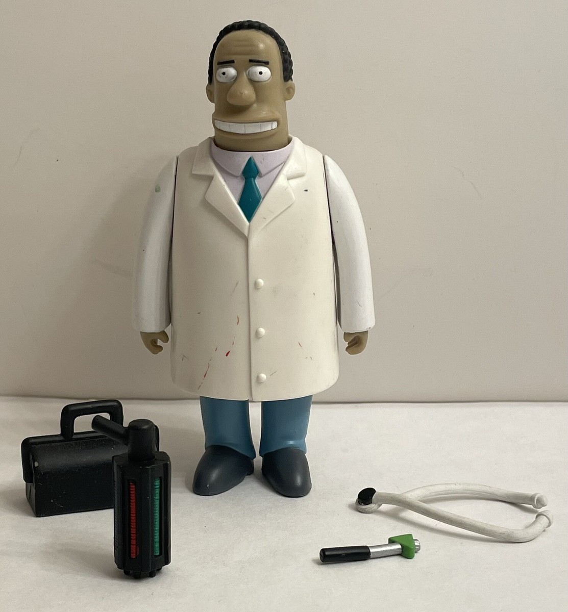 The Simpsons DR. HIBBERT / JULIUS HIBBERT WAVE 6 Playmates The Simpsons DR. HIBBERT / JULIUS HIBBERT WAVE 6 Playmates