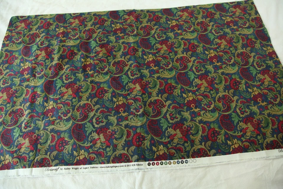 1Y RJR Briarcliff Legacy Quilt Cotton Fabric Blue Gold Scroll Traditional - Image 2 of 4