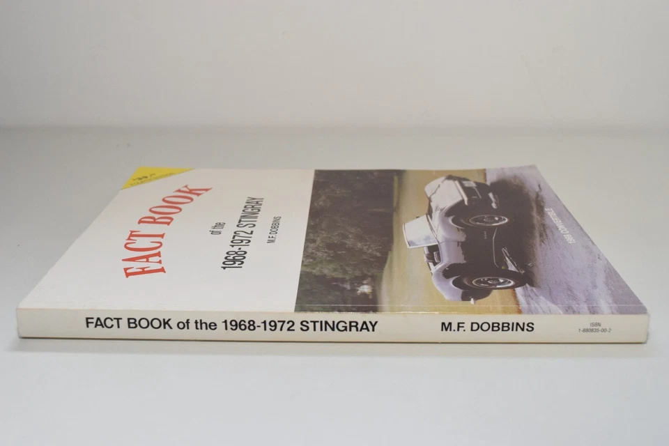 B14 1:1 CHEVROLET CORVETTE FACT BOOK QUARTA EDIZIONE 1968-1972 STINGRAY DOBBINS - Immagine 2 di 4