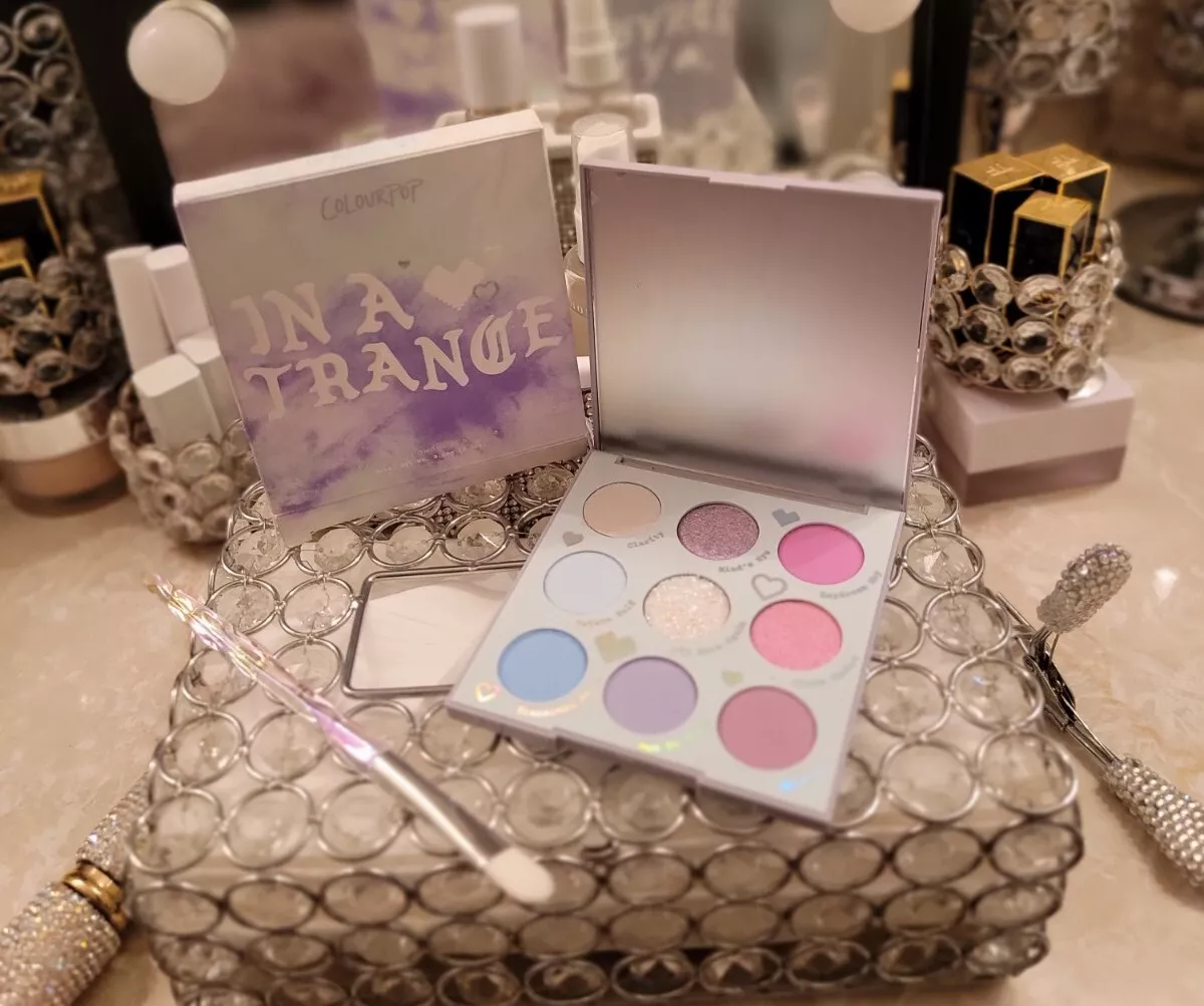 In a trance palette deals