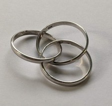 Vintage ring sterling silver 925 Size 7.5 Weight 4.1 g.