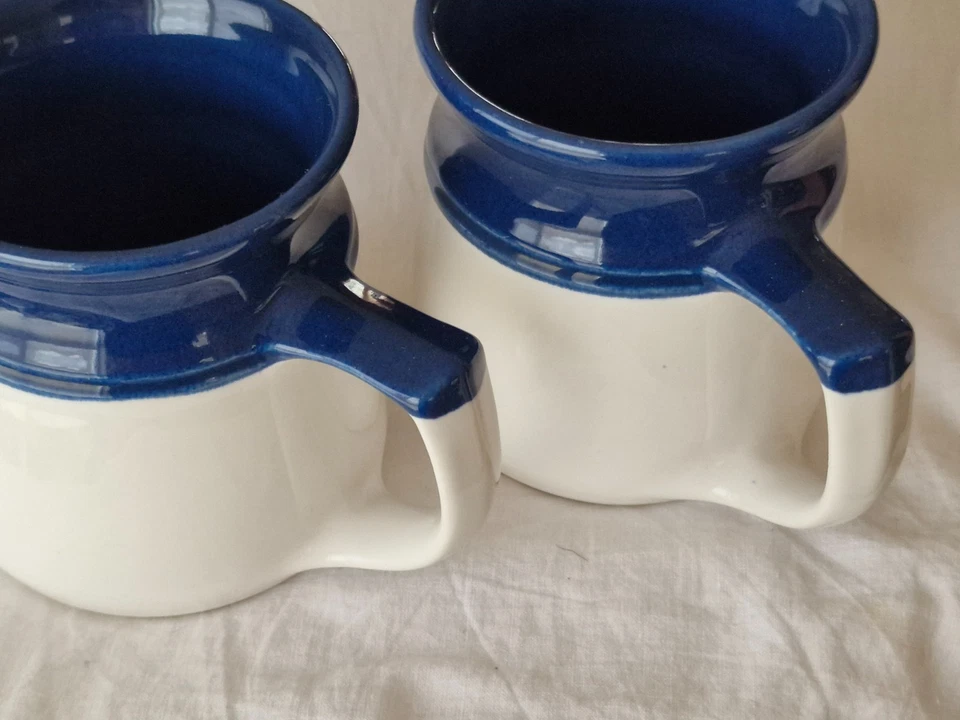 2 x Vintage Bendigo Pottery Australia Mug Cream and Cobalt Blue Coffee 250 ml - image 2 of 4