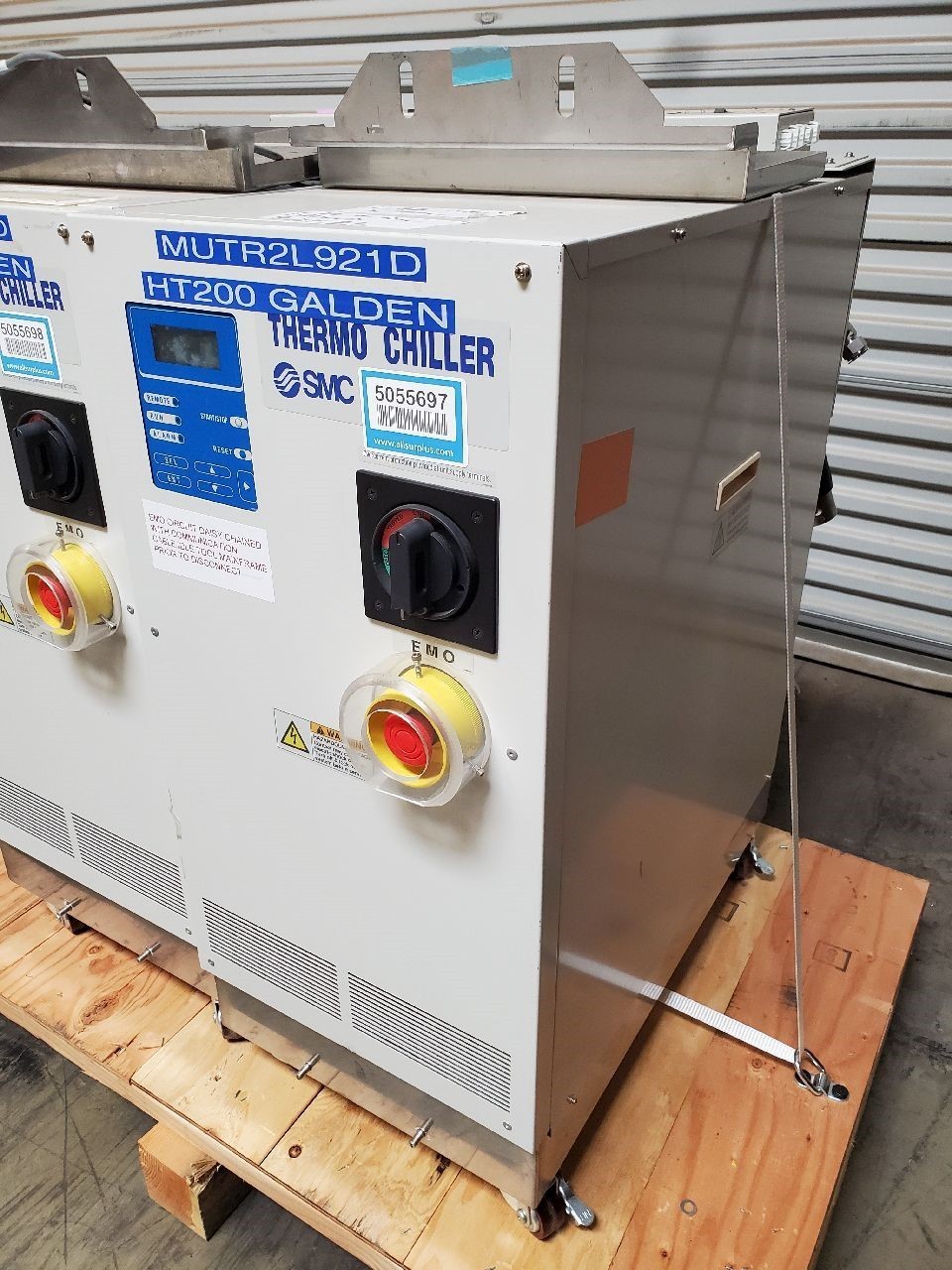 SMC HRW008-HS-CZ ThermoChiller
