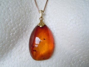Authentic Natural Amber Pendant Gold Plated Double Large Bright Honey 8.3 G/5.6 X 2.8 Cm