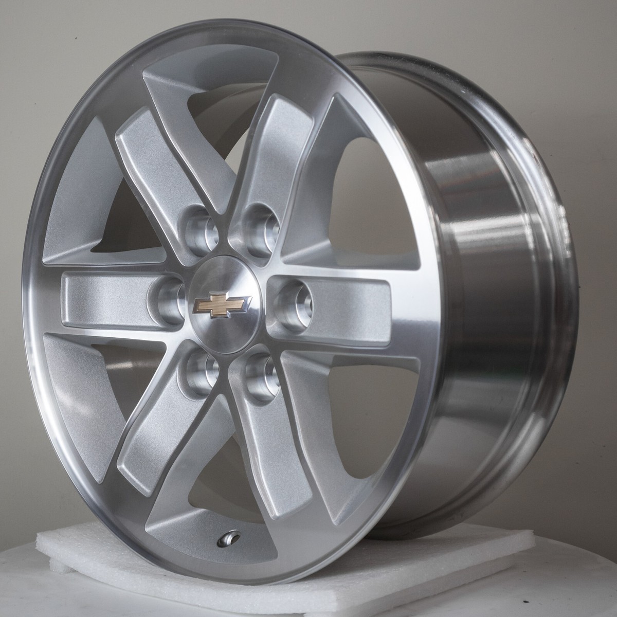 GMC SIERRA 5296 17X7.5 WHEEL OEM RIM 17 SILVER/MACHINED 9595857