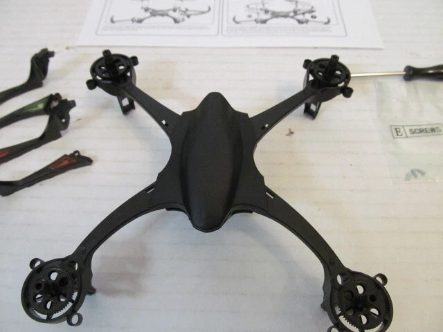 Marco de cuerpo principal Sky Viper S1750/E1700 Stunt Drone con cubiertas de brazo rojo y verde Foto 3 de 4