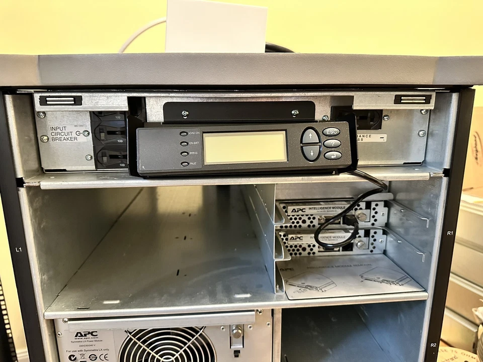 APC Symetra LX 16kVA Stromversorger