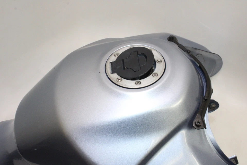 04-06 SUZUKI VSTROM 650 DL650 OEM GAS TANK FUEL CELL PETROL RESERVOIR - Image 4 of 4