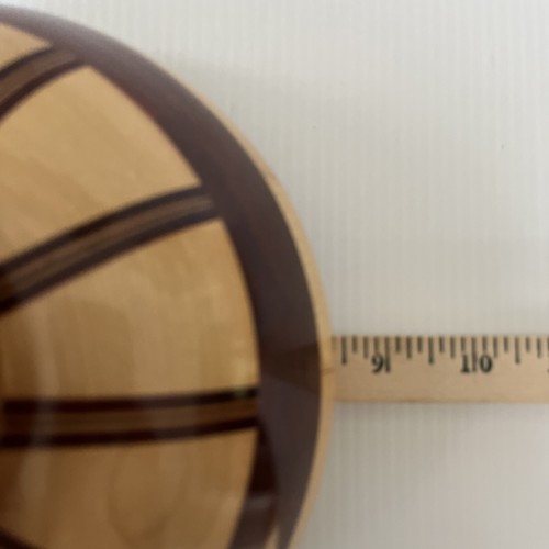 Beautiful Hand Turned Segmented Wooden Bowl Signed Phil 8.5 x 3 in Handcrafted - Picture 17 of 19