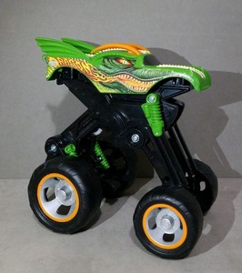 hot wheels mega air jumper