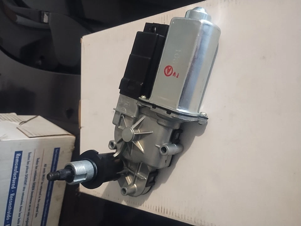 Motor limpador Cardone Federated Auto Parts 40-1026 REMANUFATURADO - Imagem 2 de 3