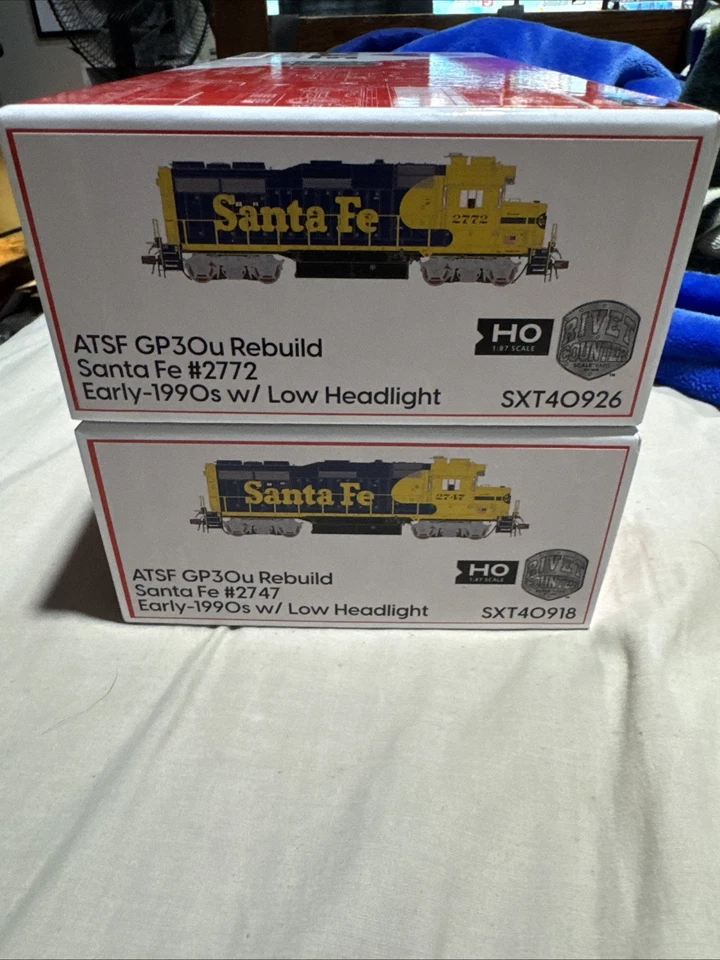 ScaleTrains ATSF GP30u Rebuild lot !! Make an offer !! - Image 4 of 4
