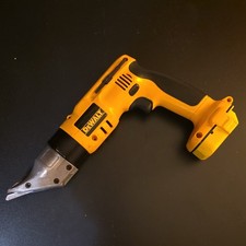 DEWALT DW940 Bezprzewodowe nożyce elektryczne Żółte Czarne Lock On Switch NiCd