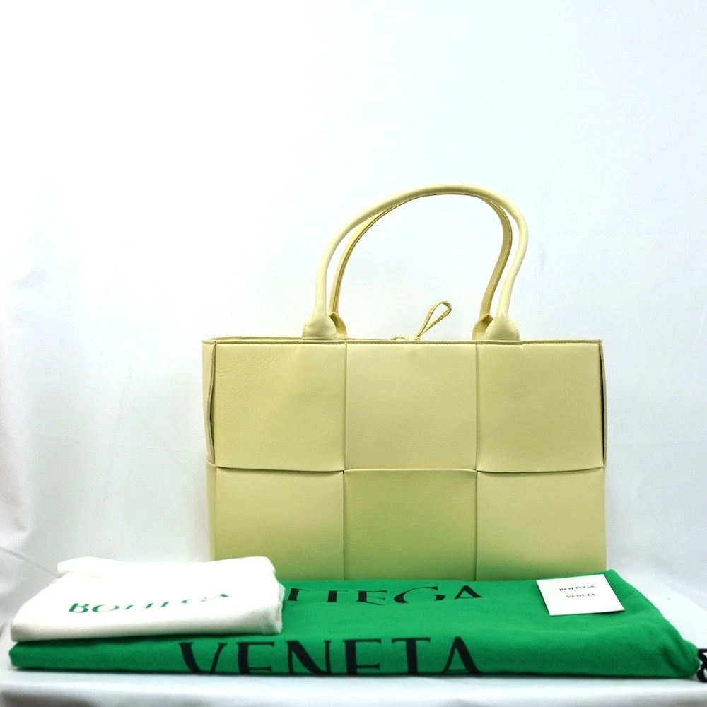 BOTTEGA VENETA Bottega Veneta ARCO TOTE SMALL Small Arco Tote Pale Yellow Nappa