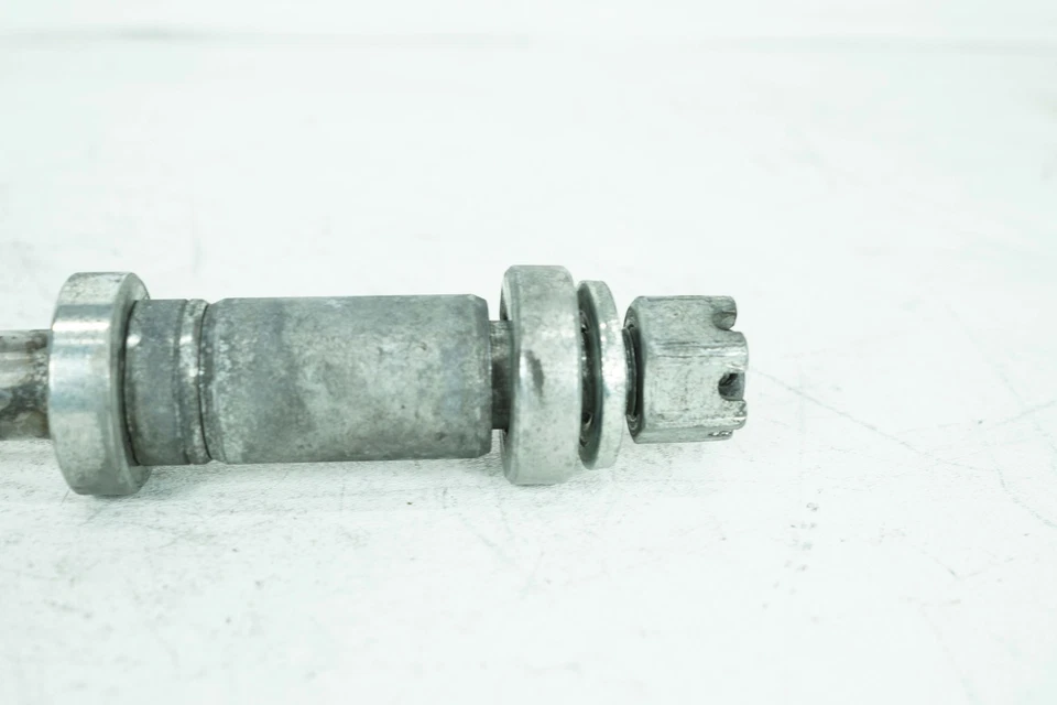 Harley Softail Fat Boy 2002 FLSTFI eje de rueda trasera eje perno 41110-79 Foto 2 de 4