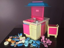 Barbie Dream Kitchen 1984 9119 with Food