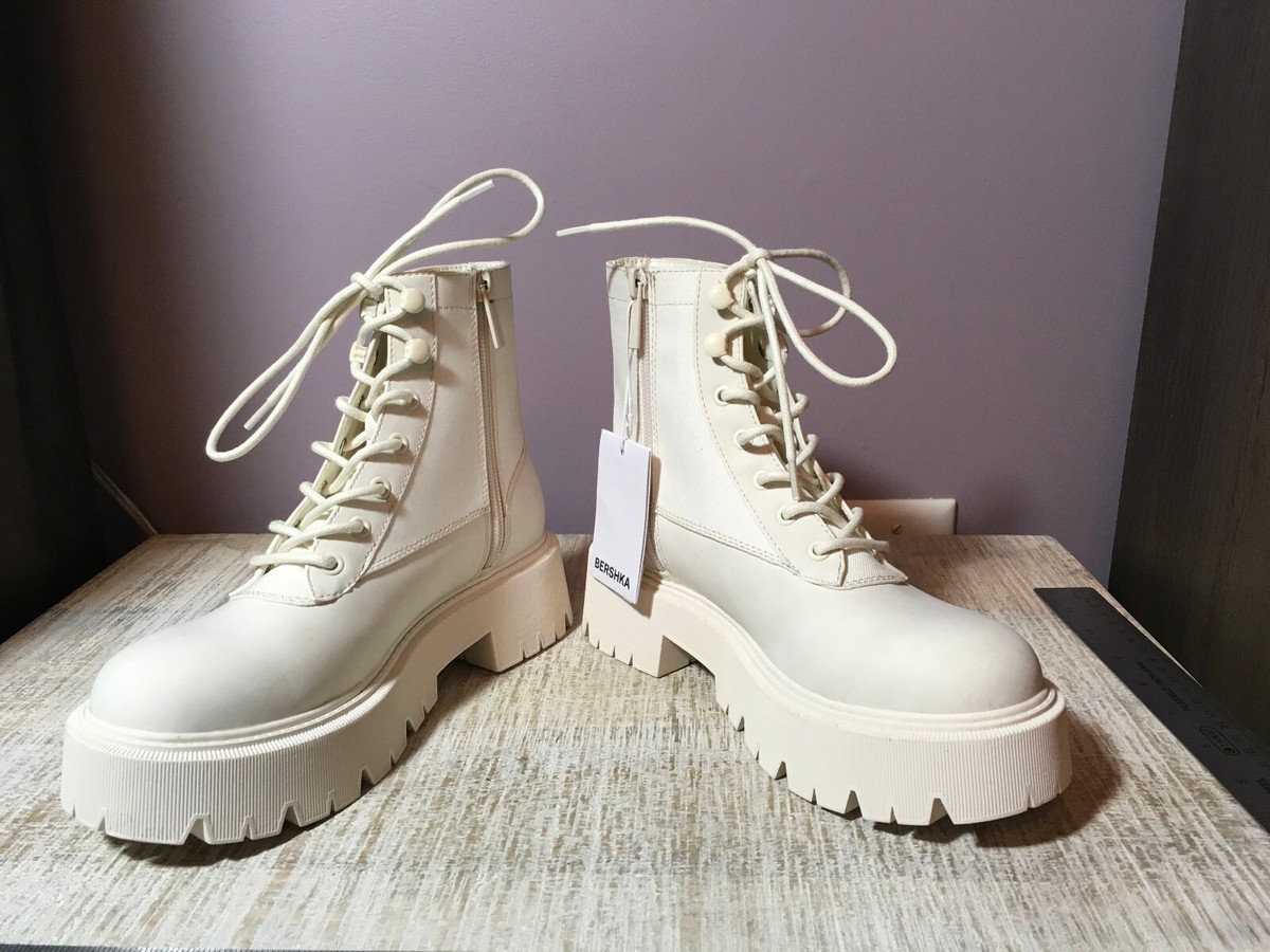 New Bershka Women's White Platform LaceUp Boots Combat Off White