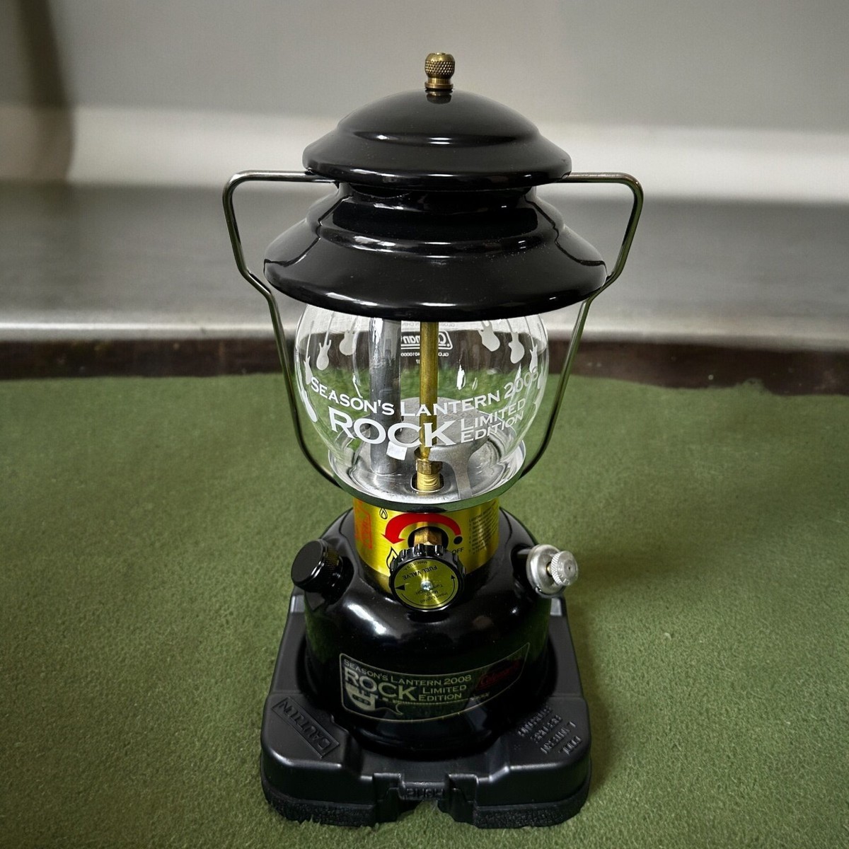 Coleman Season's Lantern 2008 ROCK limited edition Unused JP Coleman Season's Lantern 2008 ROCK limited edition Unused JP