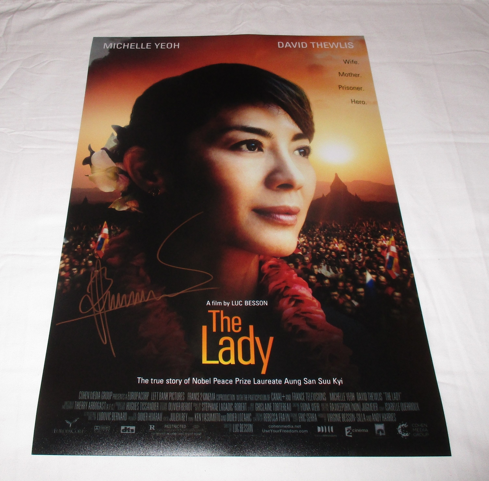LUC BESSON SIGNED THE LADY 12X18 MOVIE POSTER | eBay