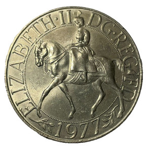 1977 Queen Elizabeth II Silver Jubilee silver commemorative coin. Rare find.