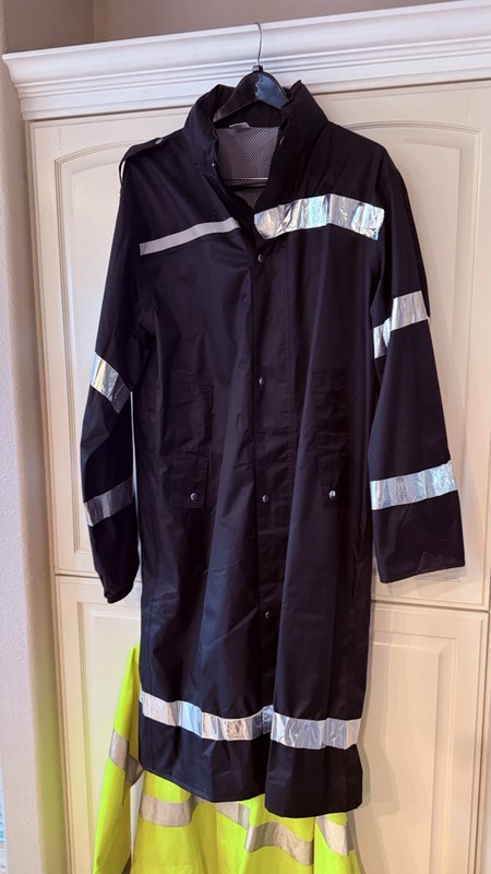 XL Black Industrial Protective Jacket with Reflective Silver Stripes