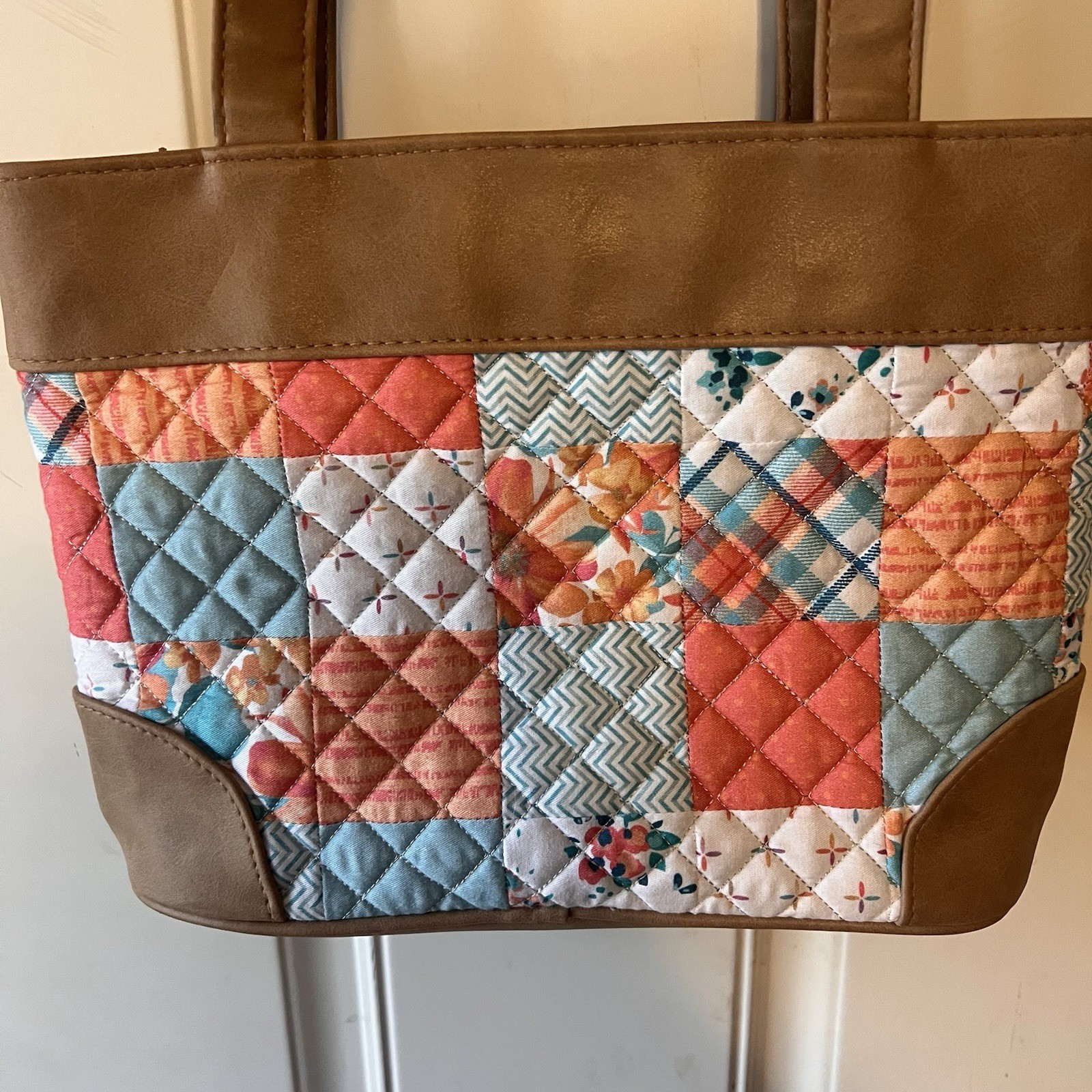 Donna Sharp Patchwork Quilted Handbag Light Weigh… - image 2
