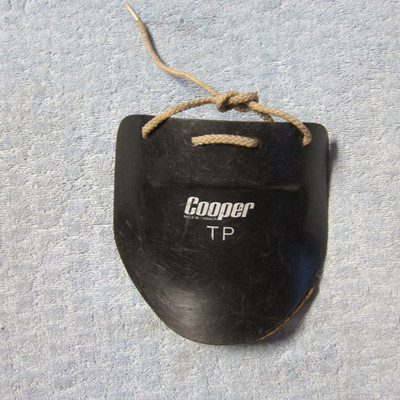 RARE COOPER TP THROAT PROTECTOR Guard Dangler HOCKEY GOALIE  1960s 1970s CANADA
