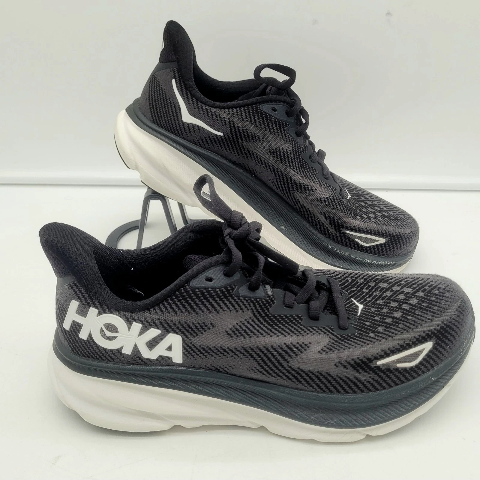 Hoka One One Clifton 9 Womens Size 8.5 B Med Black White Sneakers 1127896 BWHT