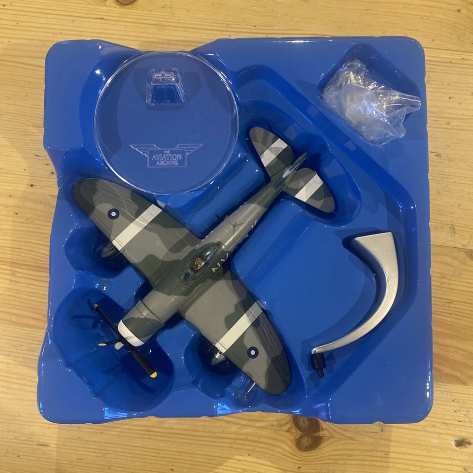 The Aviation Archive Limited Edition P-47D Thunderbolt MkII Die Cast 1:72 Model - Image 2 of 4