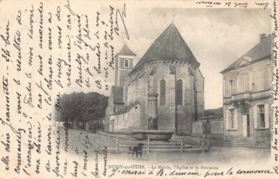 Bussy-En-Othe - Das Rathaus, der Kirche Und Der Brunnen