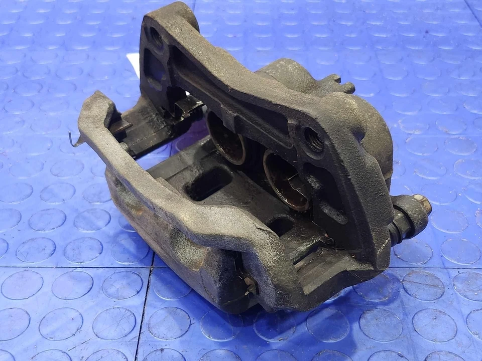 09-20 Conjunto de pinza de freno delantera lado del conductor izquierdo Nissan 370Z OEM 41011EG50A Foto 3 de 4