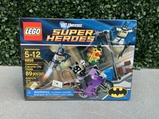 Lego DC Universe Super Heroes- Catwoman Catcycle City Chase (6858)-New