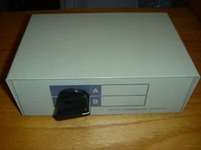 Vintage 2-Port Data Transfer Switch A/B 25-Pin Serial Parallel Cable Ports