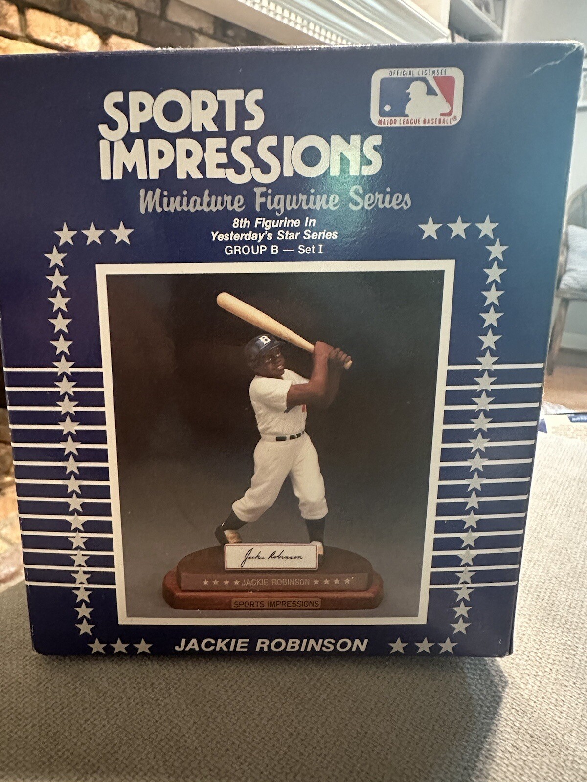 1990 Sports Impressions figurine Jackie Robinson With Box & COA Group B