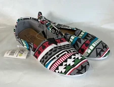 Easy USA Womens Colorful Design Flats Size 7
