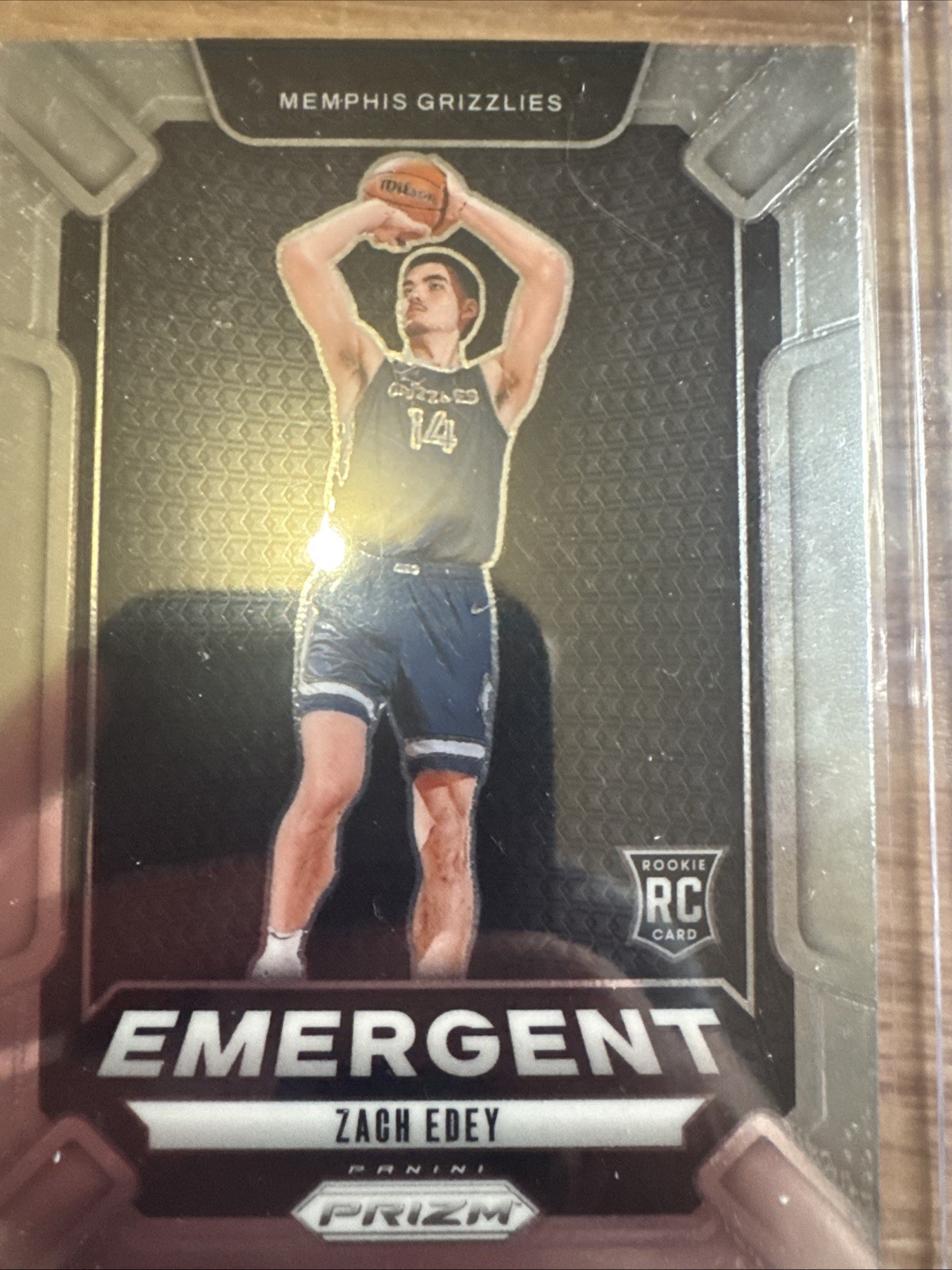 2024-25 Panini Prizm - Emergent Zach Edey #16 Silver Prizm (RC)
