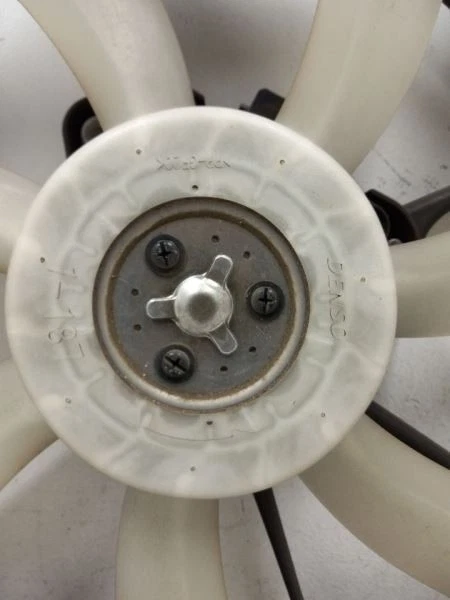 TOYOTA COROLLA SE 19-23 2,0 L TRACCIÓN DELANTERA EN MONTAJE VENTILADOR RADIADOR  Foto 4 de 4