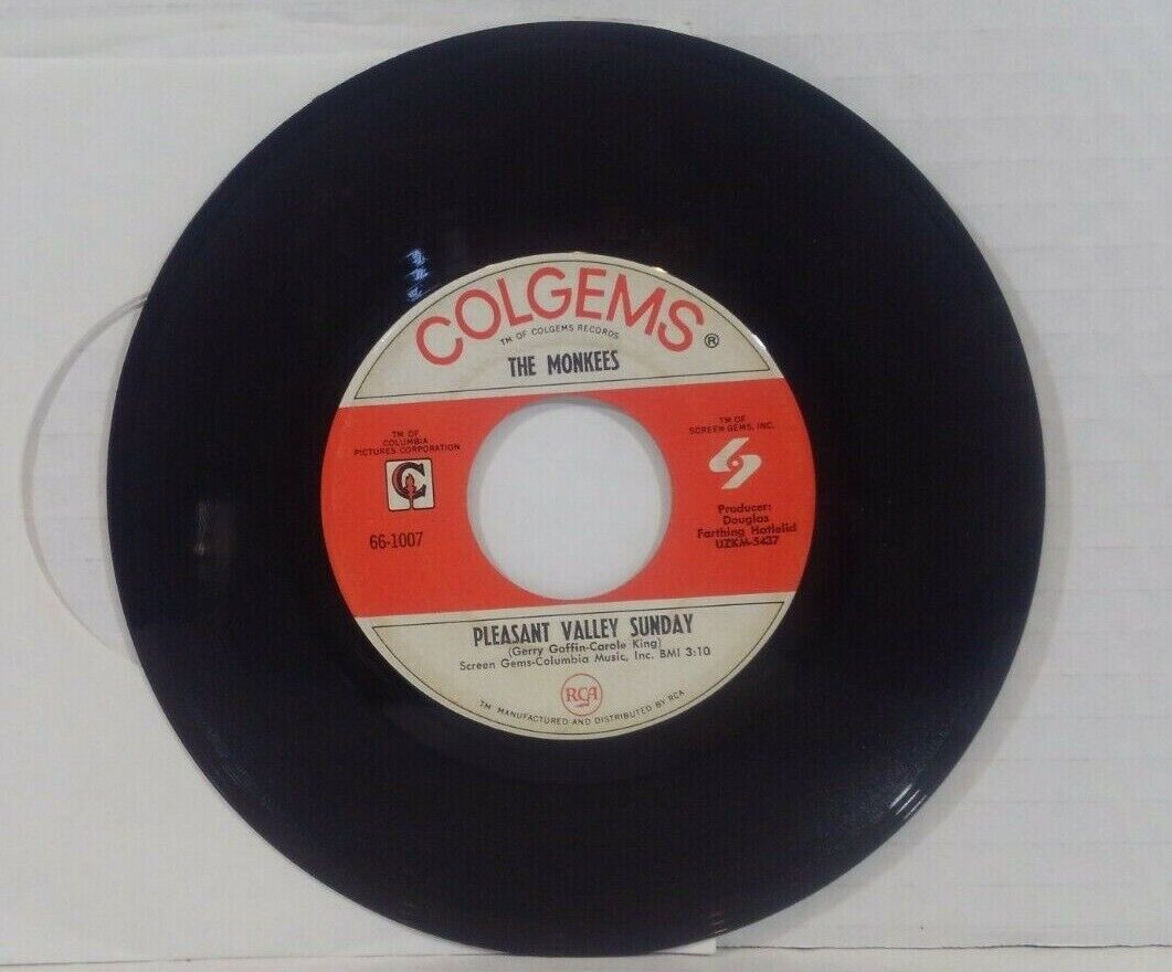 THE MONKEES - Pleasant Valley Sunday b/w Words - 1967 Colgems 7" 45 RPM  -  VG