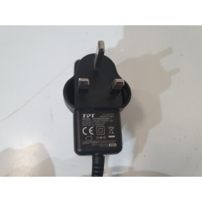 TPT FSY050200UB07-1 schwarz 5 Volt 2A Wandhalterung Netzteil AC Adapter Ladegerät