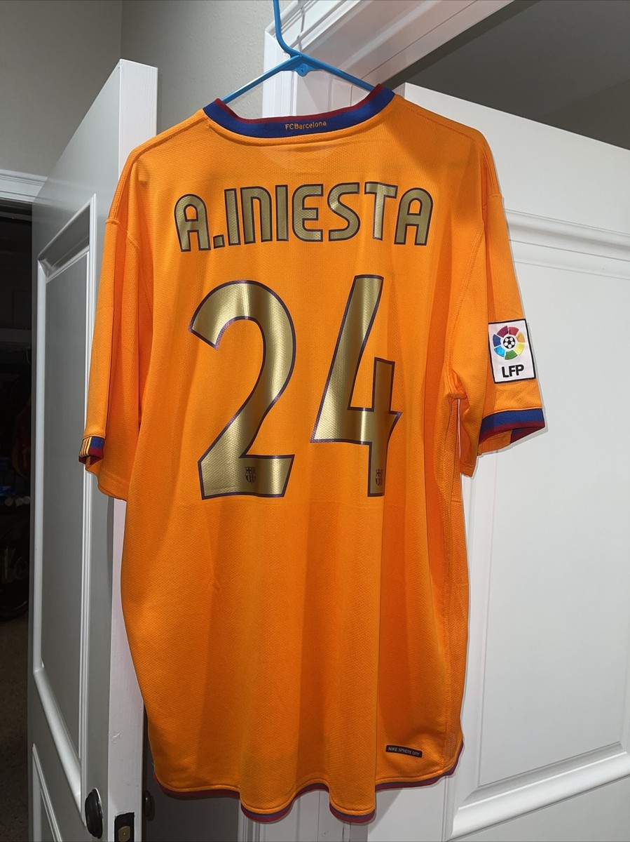 NIKE XL Iniesta #24 FC Barcelona 2006-2008 Away Soccer Jersey Kit