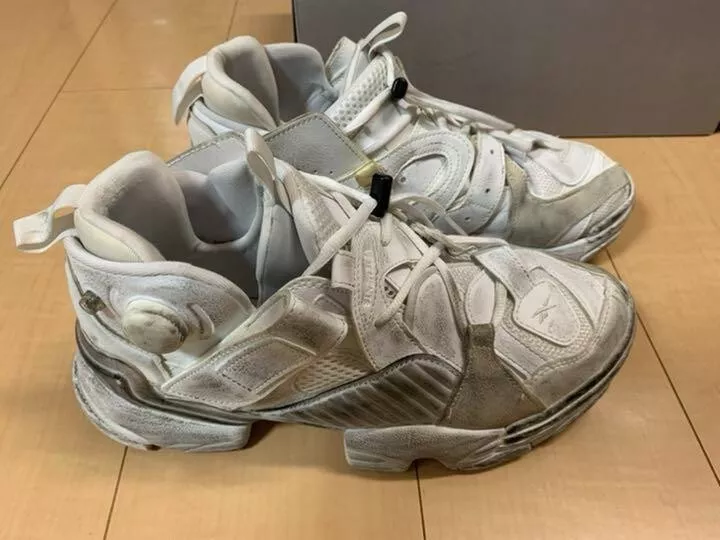 Vetements hotsell reebok sneakers