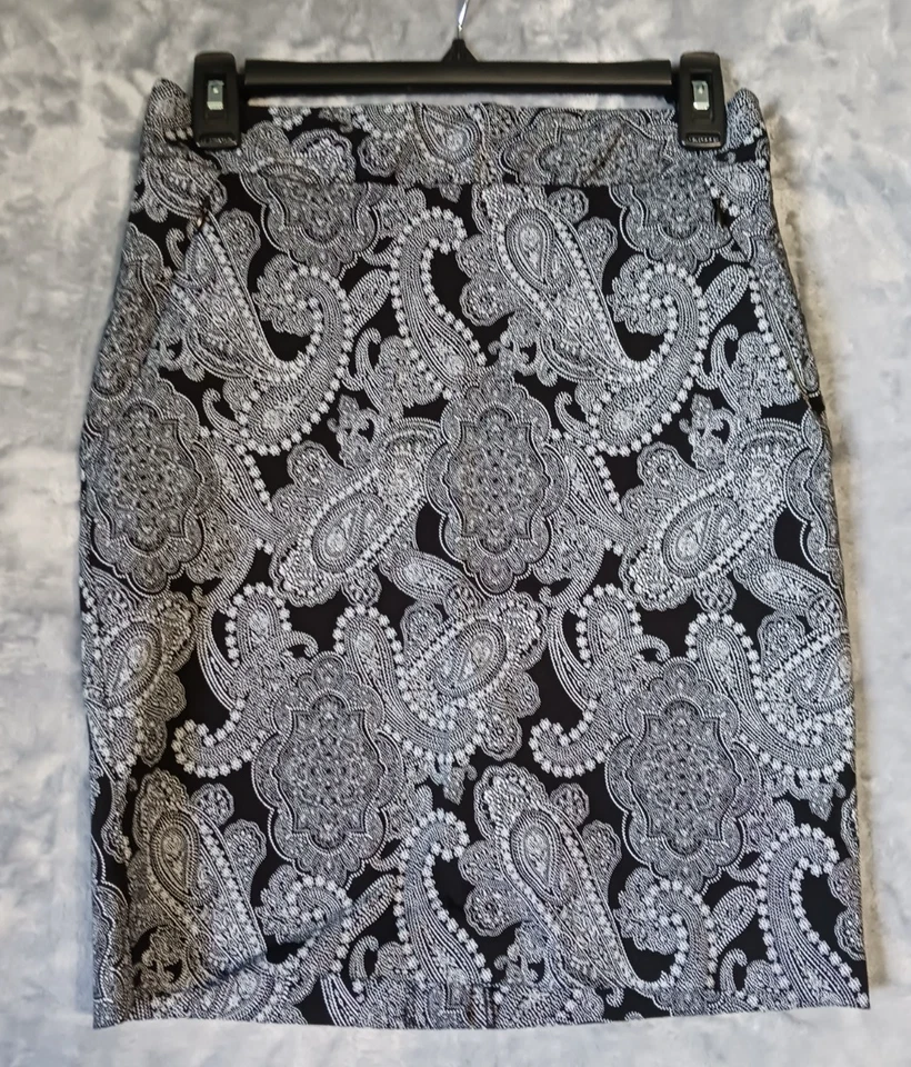 The Limited Falda Mujer 4P Negro Blanco Oficina Ropa Carrera Verano Bolsillos Foto 3 de 4