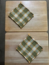 Handmade 2 LARGE 8 1/2 in Cotton Woven Potholders 4 Colors Leaf Yellow Tan White