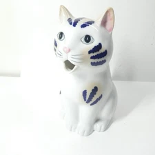 Cat Shaped Pitcher Figural Henriksen Imports Japan Vintage White Blue