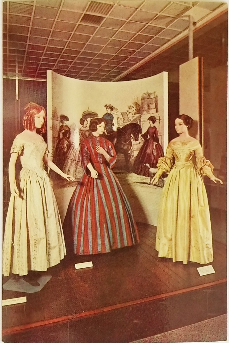 Women Dress Bell Skirt Petticoat Hoop 1800s Fashion Style Hall Museum Postcard