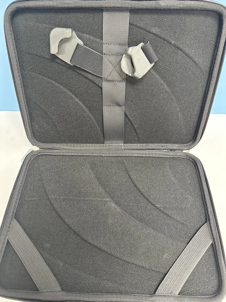 Estuche delgado para Chromebook Always On EVA 11,6 pulgadas con correa para el hombro, bolsa y soporte de identificación Foto 4 de 4