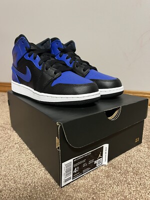 Nike Air Jordan 1 Mid Hyper Royal Tumbled Leather GS Size 4.5Y 554725-077