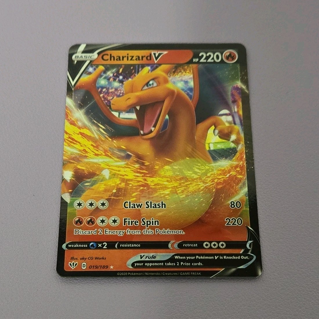 Charizard V 019/189 220HP 