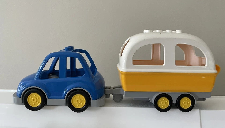 Lego Duplo Camping Adventure - Beach RV Camper Set Incomplete - image 2 of 4